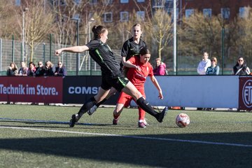 Bild 81 - wBJ Eimsbuettler TV - VfL Wolfsburg : Ergebnis: 1:3